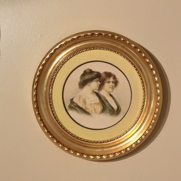 VINTAGE REAR SIGNED WATERCOLOR PAINTING IN 13.5 " A GOLD GILTED ROUND FRAME - Picture 8 of 16